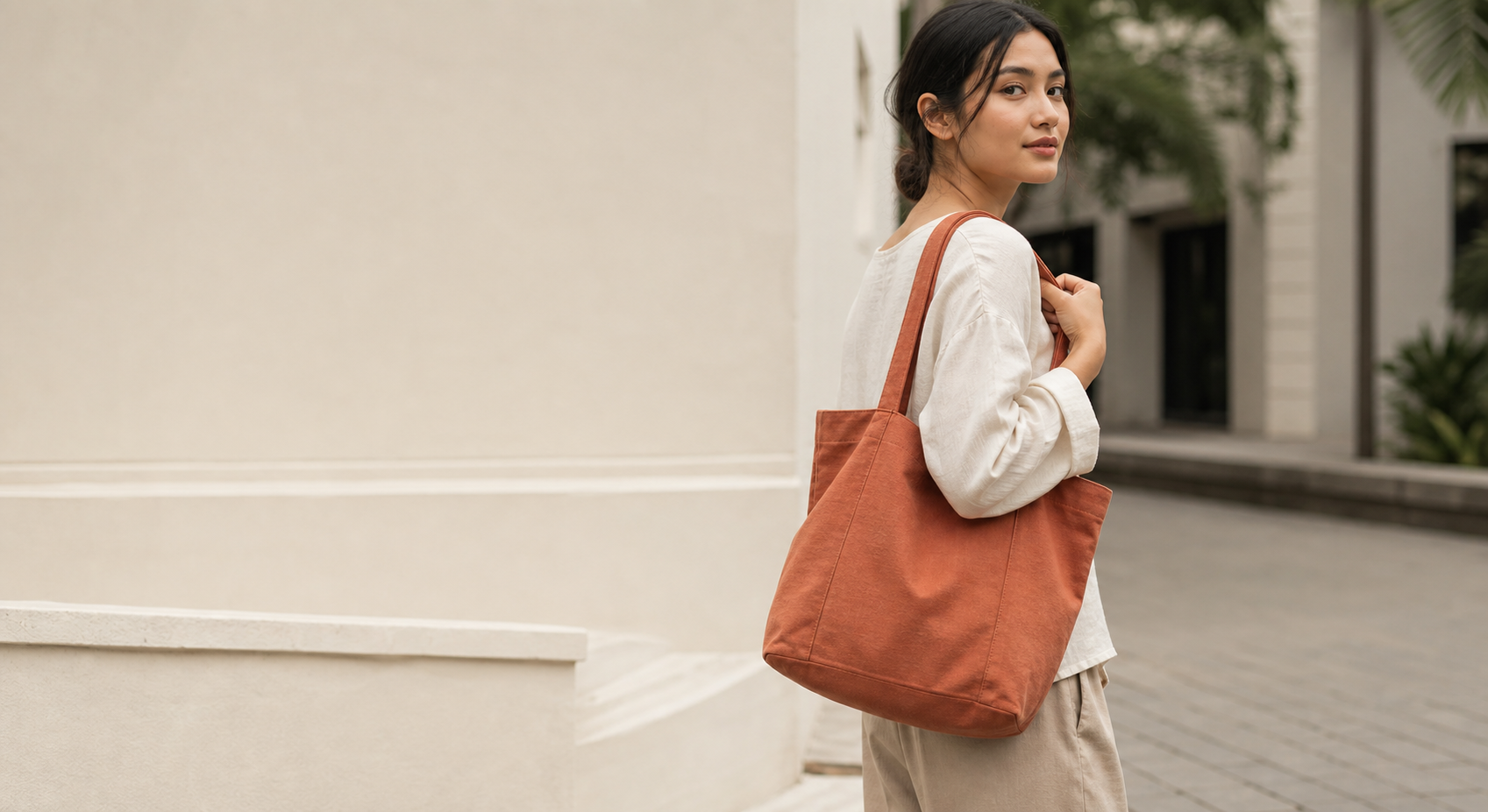 Rose Noire canvas bag collection